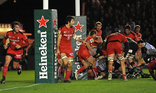 Stade Toulousain in action against Harlequins