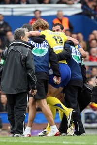 Clermont skipper Aurelien Rougerie limps off against Stade Toulousain